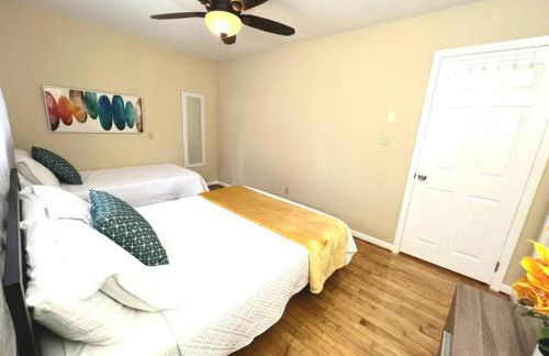 *Comfortable Townhome * King Beds * Long Term* - Foto 13