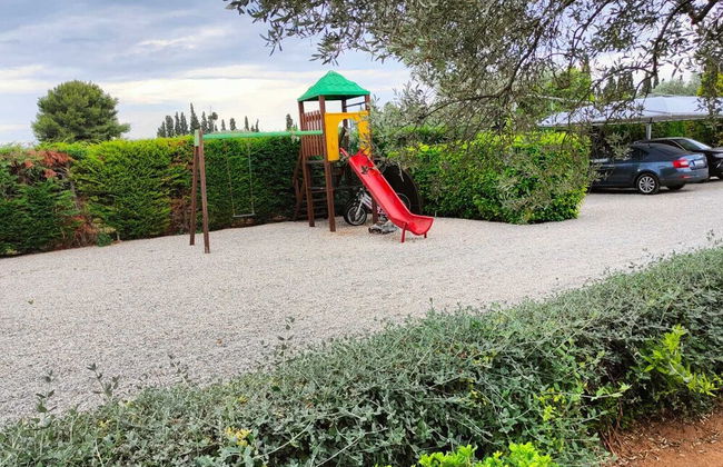 Luxurious 6 Bedroom Villa In a Great Location - Foto 33