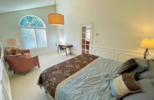 8-Bedroom Home Near the Foot of the Rocky Mountains - Foto 19