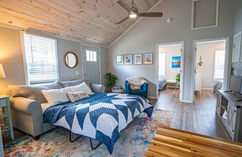 Renovated Retreat Home in Huron, close to beaches - Foto 18