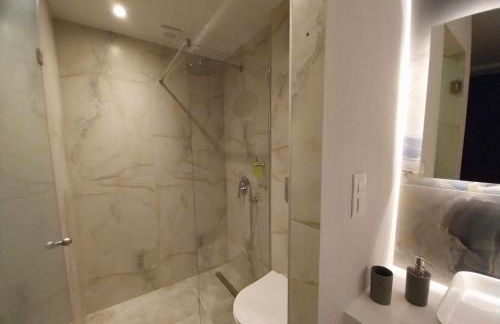 Nikos VKL - Photo 20