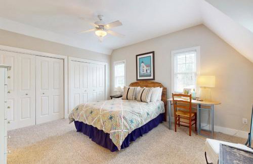 Seaglass Lakeshore Cottage - Foto 25