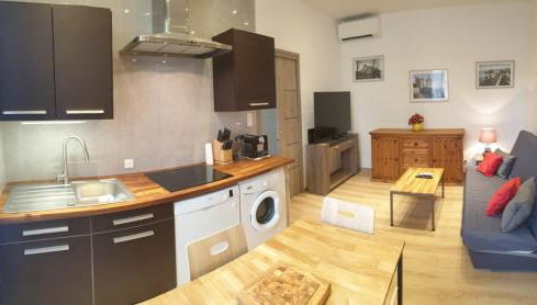 LA MAÏOUN DI JOSE - Appt 2 pièces nice centre cœur marché de la libération - Foto 1, stove, dishwasher, toaster