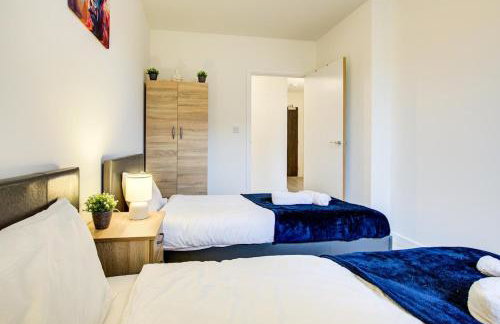 2BR Flat - Walk to Elizabeth Line - Free Parking - Foto 6