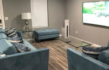 Downtown Contemporary yet Cozy Fun - Foto 11