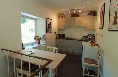 Peaceful and Stunning Waterside Location - Foto 4