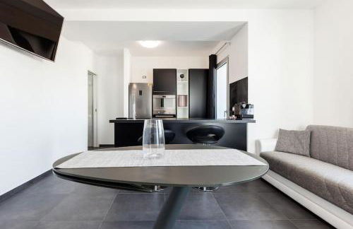 Leonida's Home - Shared Pool, Jacuzzi and beach 150mt - Foto 11