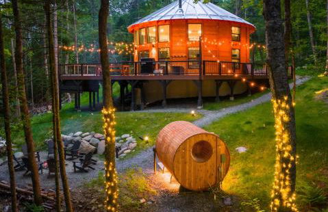 Mount Snow Yurt - Hot Tub, Wood Stove, WiFi, EVcharger - Foto 1