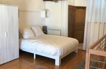 gîte de Fontjalabert en campagne tout confort - Foto 13