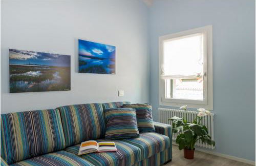 Tiffany Home - Photo 76