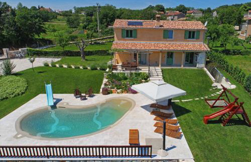 Villa D'Arsa - Photo 1