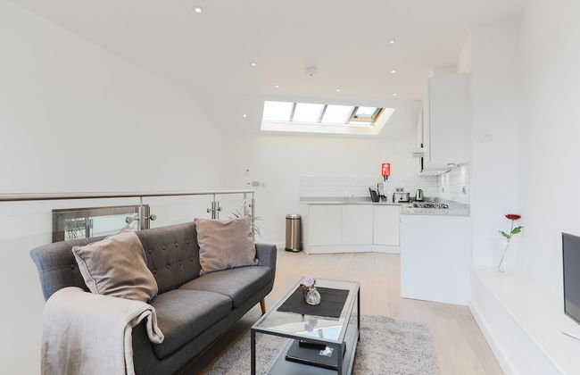 Trafalgar Square by Excel Apartments - Photo 19