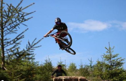 Spacious Town House - Photo 12