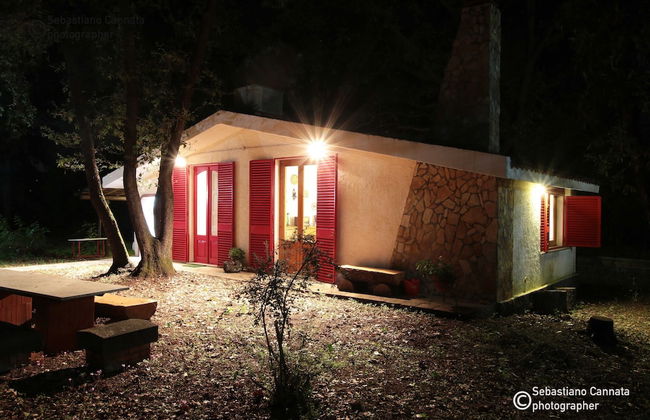 Chalet in the Woods Nestled in the oak Forest in Monterosso Etneo - Foto 11