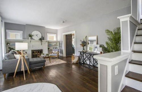 Entire 4 Bdrm Beautiful Home Next to WMU/K College - Foto 5