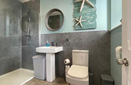 The Store by Caithness Luxury Apartments NC500 - Luxury modern conversion with open plan living - Sleeps 4 - BUDGET FRIENDLY FOR LONG STAY TRADES - CONTACT US - - Photo 28