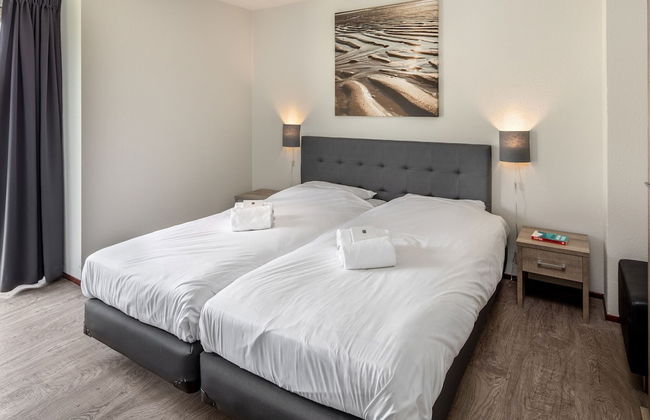 Restyled Villa With Dishwasher and Whirlpool, Near the Sea - Photo 2