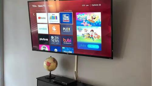 Condo Close to Stadium and Free Parking - Foto 5