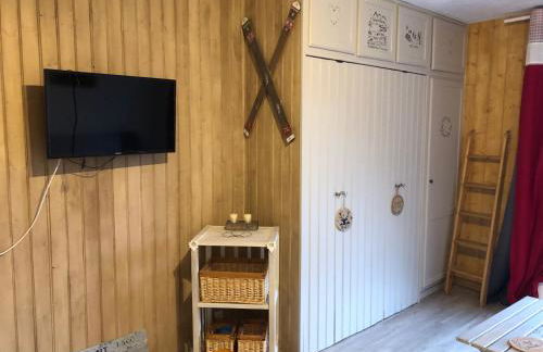 studio tout confort au pied des pistes du lioran - Foto 3