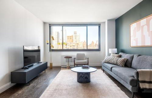 UES 1BR w Gym Doorman Balcony Stunning Roof NYC-503 - Foto 1