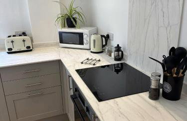 New renovated beach front cottage - Photo 24