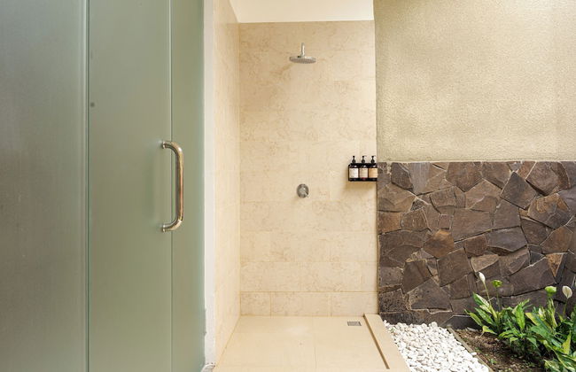 Svarga Renjana Villa - Foto 4