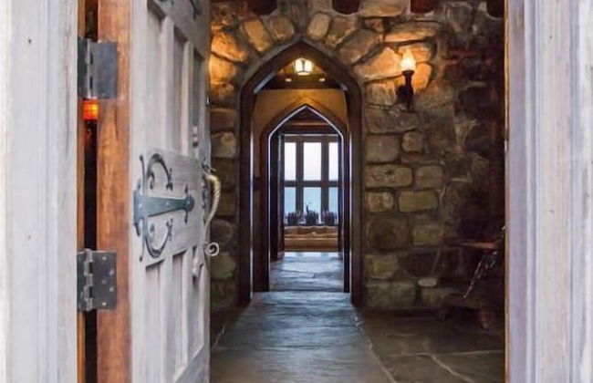 HIGHLANDS CASTLE overlooking Lake George.. plus 2 other Castles! - Foto 4