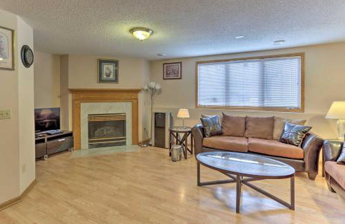 Eagan Home with Porch - 5 Mi to Mall of America! - Foto 22