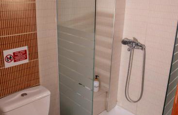 Central & Riverfront Room 2 - Photo 24