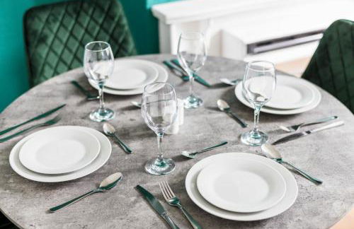 Parea Living - Hackney, 4-Bedroom Victorian House w Big Garden - Foto 24