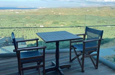 King Crimson Luxury Apartments - Photo 12