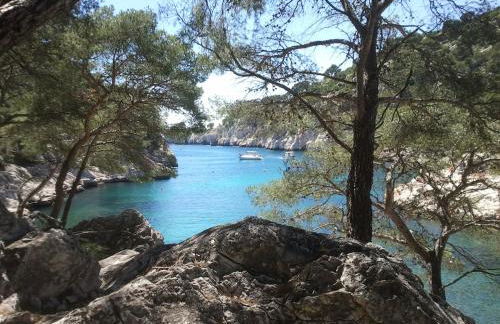 LE MUGEL cocooning SPA et proche calanques de Cassis - Foto 70
