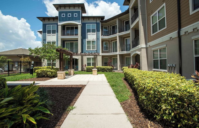 Century Millenia - Foto 32