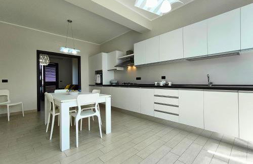 Siracusa Suite, AC + Wi-Fi + Free Private Parking - Foto 11