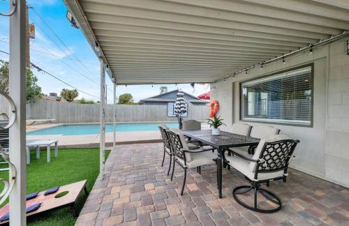 3BR Retreat with BBQ, Pool and Close to Las Vegas Fun - Foto 27