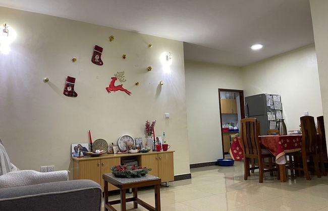 The Mugabi's Spacious Private Room - Foto 20