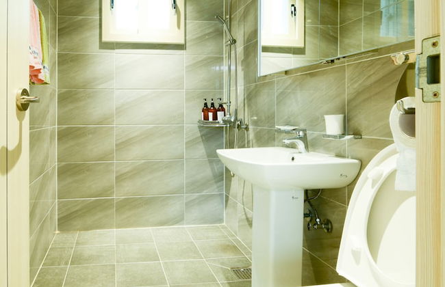 JnB Family Hotel - Photo 21