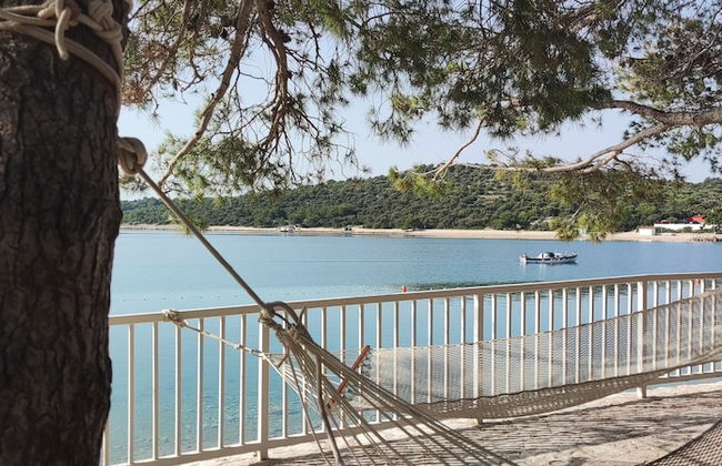 Stunning 2-bed House in Jezera With Sea Views - Photo 14