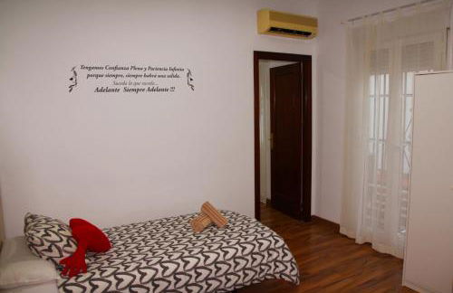 Villa Ahumor Apartamento entero 20 m Sevilla -6pax - Foto 21