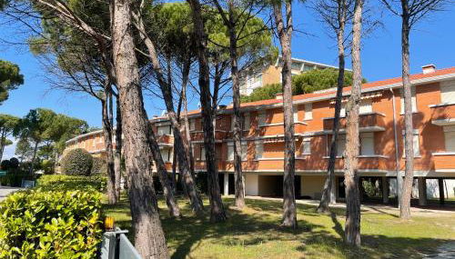 Twin Pine trees flats, near beach - Foto 3