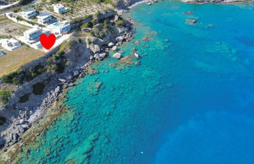 Kuro Beach House - Oceanfront Luxury & 25m pool - Foto 2