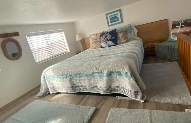 Oceanview Cabin 19 Jacuzzi Large Deck w Seating - Foto 4