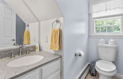 Gorgeous Home 1 mile to Beach and near Cape Cod Bikepath - Foto 41