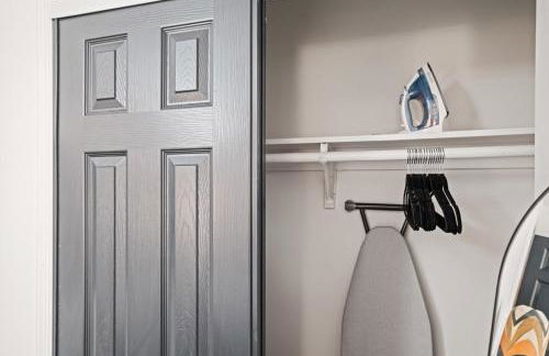 Gorgeous 4-bed home with Golf, Pool, & Hot Tub! - Photo 22