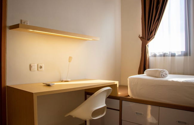 Modern And Classic 1Br At Evenciio Apartment - Foto 3