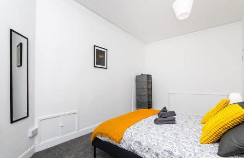 5 Individual Beds - Free Parking - Foto 22