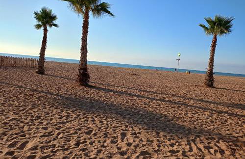 Maison de rêve à Valras Plage pour 8 personnes idéale pour les familles à 10 minutes de la mer avec jardin terrasse climatisation wifi et deux parkings - Foto 21