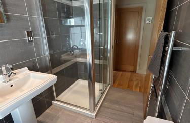 Luxury Apartment - Great Location - Foto 12