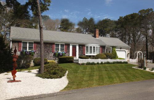 Cape Escape Chatham 5 Star Beach Chic 5 Min Walk to Beach-Newly Renovated Private Retreat AC - Foto 2