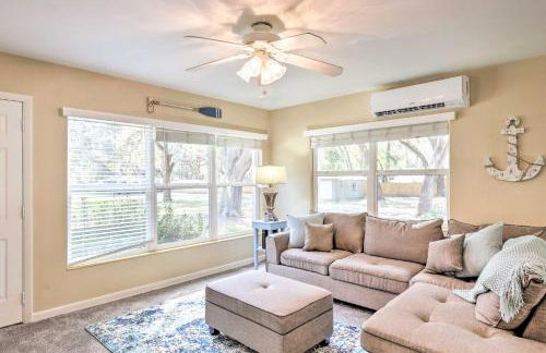 Less Than 1 Mi to Lake Weir Quiet Summerfield Getaway - Foto 4